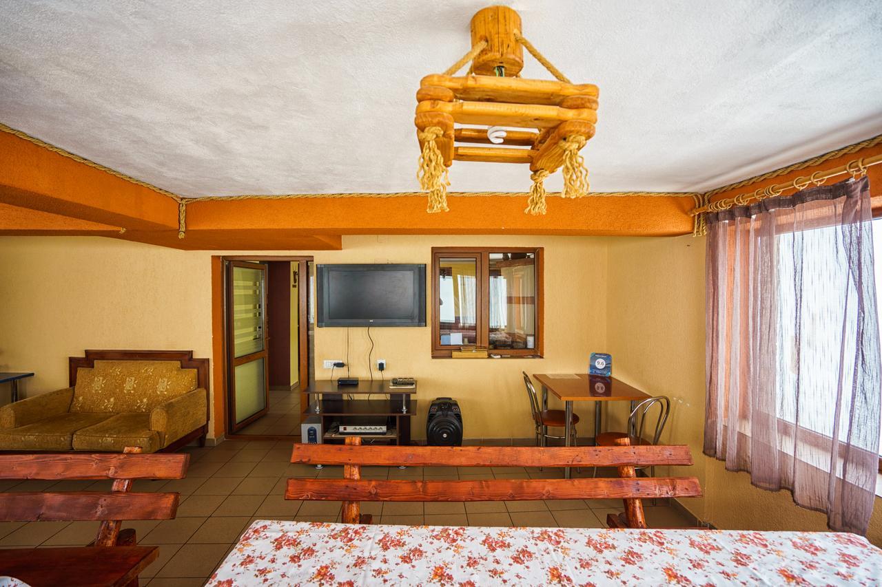 Piatra Rancii Hotell Ranca Exteriör bild